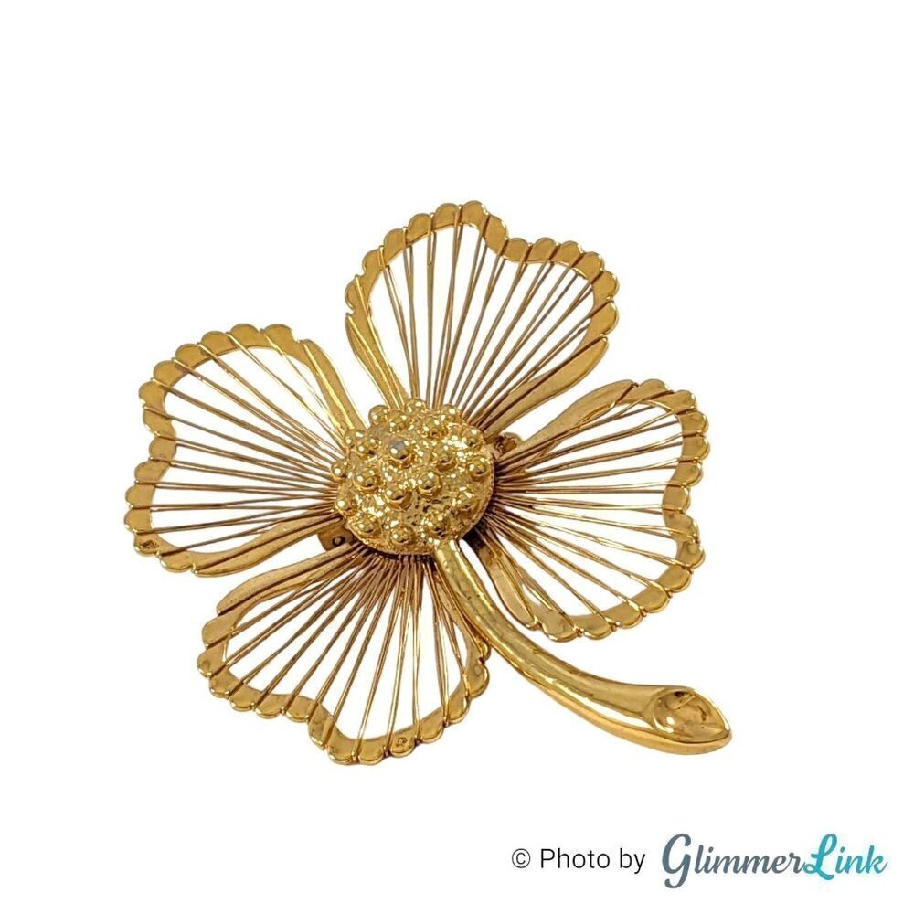 Vintage Wire Petals Dogwood Clover Flower Gold Tone Brooch